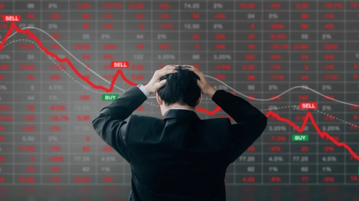 Tudo desmoronando: Brasil à beira do default, real perde valor a cada hora