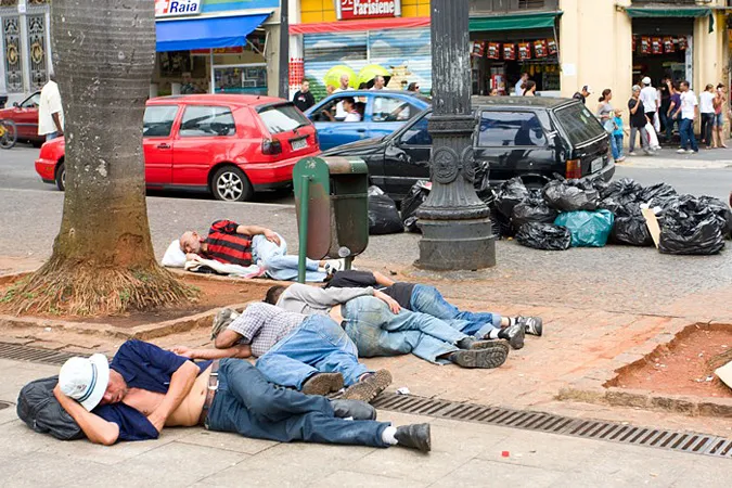 Tempos difíceis: milhões de brasileiros perdem empregos, empresas fecham